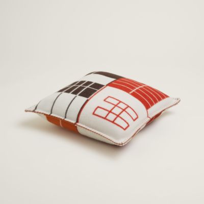 Pillows - Home textiles: blankets, pillows and cashmere | Hermès USA